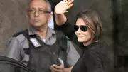 Michelle Bolsonaro sinaliza descontentamento com pré-candidatura de Flávio em vídeo com Tarcísio