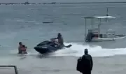 Moto aquática quase atropela homem e criança em Maragogi; piloto identificado