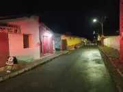 Mulher é assassinada e sobrinho baleado em bar no Piauí: entenda homicídio doloso e culposo