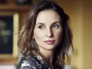 Petra Costa recebe 'prêmio de consolação' no Bafta após filme ser ignorado no Oscar