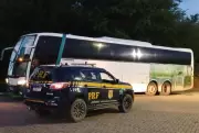 PRF resgata adolescente de 13 anos em ônibus após aliciamento virtual em viagem interestadual