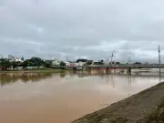 Rio Acre atinge 13,27 m e fica a 23 cm do alerta após chuvas intensas