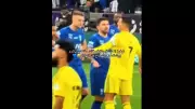 Ronaldo e Neves discutem em clássico saudita; Bellingham critica fake news