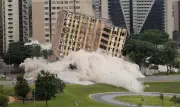 Torre Palace, primeiro hotel de luxo de Brasília, é demolido após 13 anos de abandono
