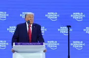 Trump em Davos: Críticas à Europa, Defesa da Compra da Groenlândia e Ataques à OTAN