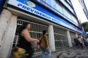 TST protege aposentadoria: dívidas civis não podem ter desconto no benefício