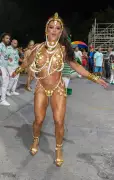 Viviane Araújo brilha em ensaio técnico da Mancha Verde para o Carnaval 2026