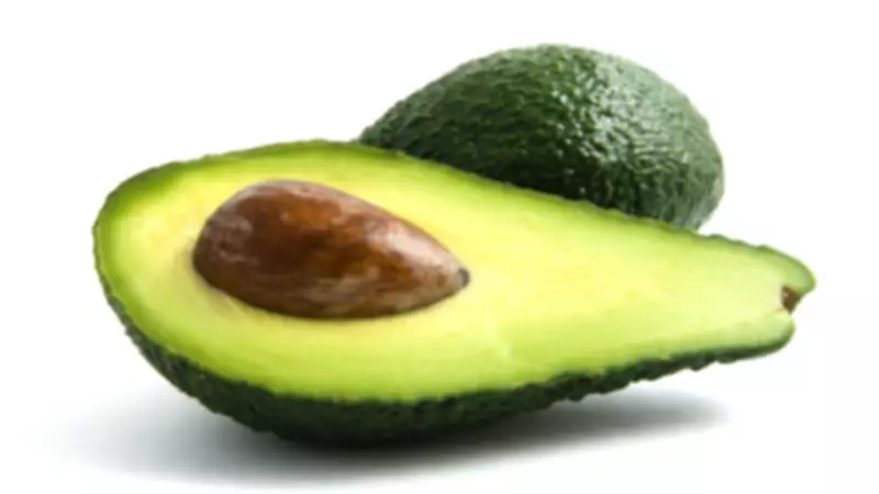 Abacate reduz colesterol ruim, confirmam cientistas brasileiros em revisão de estudos