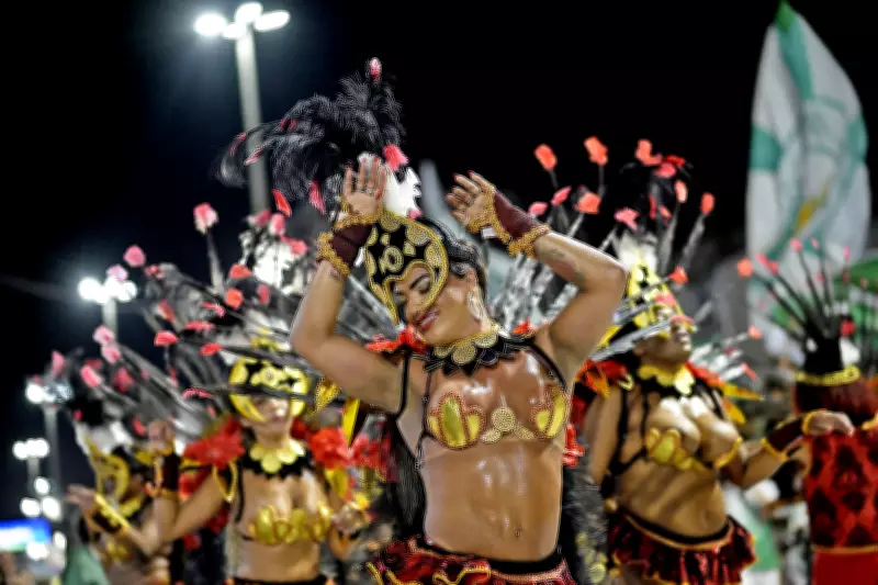 Acadêmicos de Santa Cruz vence Série Prata e retorna à Sapucaí após quatro anos