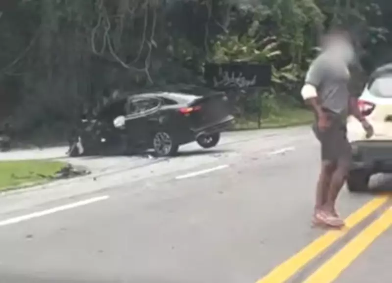 Acidente entre carro e moto deixa duas pessoas feridas na BR-101, em Angra dos Reis