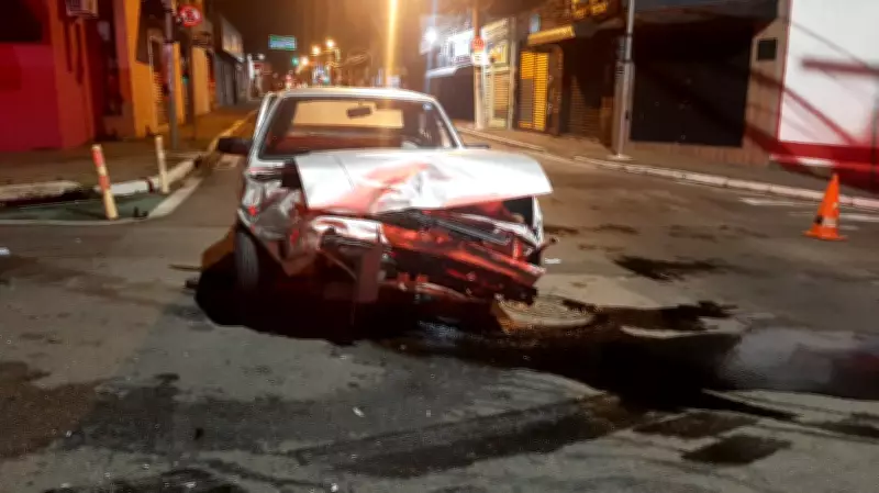 Acidente entre carros deixa feridos em Jundiaí; motorista admite consumo de álcool