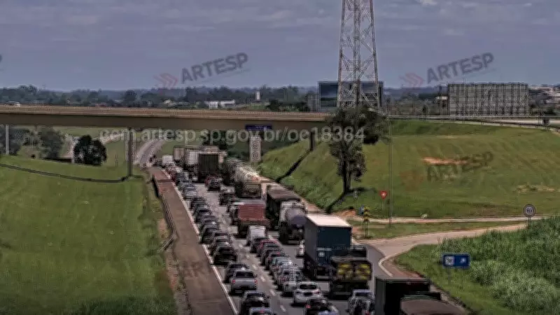 Acidente fatal na Castello Branco em Itu mata motociclista e causa congestionamento de 7 km