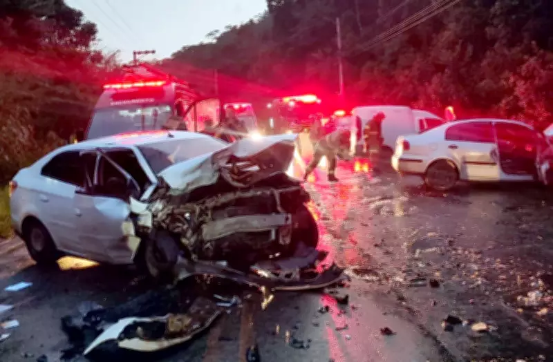 Acidente grave na RJ-130 em Teresópolis deixa uma pessoa em estado crítico