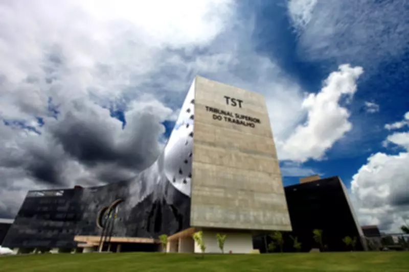 Acordos trabalhistas complexos movimentam R$ 1,9 bilhão em 2025, com destaque para bancos e estatais