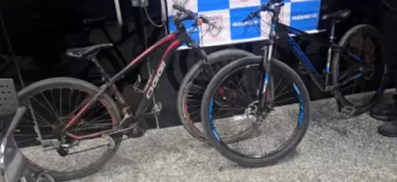 Adolescentes são detidos após vítima marcar encontro para recuperar bens furtados em Cabo Frio