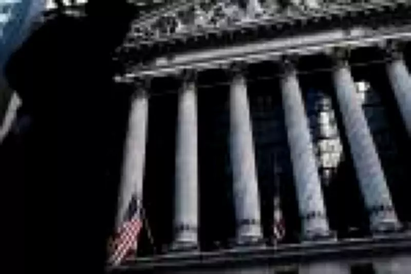 Ações Brasileiras Desabam em Nova York: Vale e Petrobras Puxam Queda Histórica