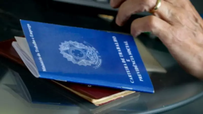 Agência de Trabalho de Pernambuco divulga vagas de emprego no Sertão