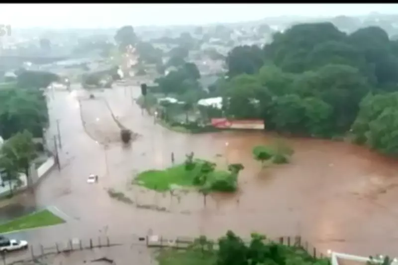 Alagamentos Crônicos na Avenida Rachid Neder em Campo Grande Causam Transtornos