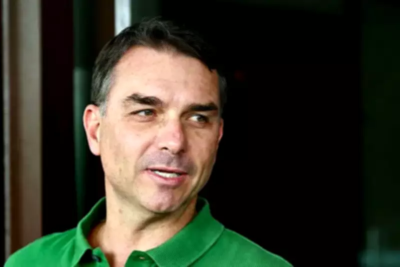 Aliados de Flávio Bolsonaro avaliam que reação ao Centrão pode prejudicar candidatura