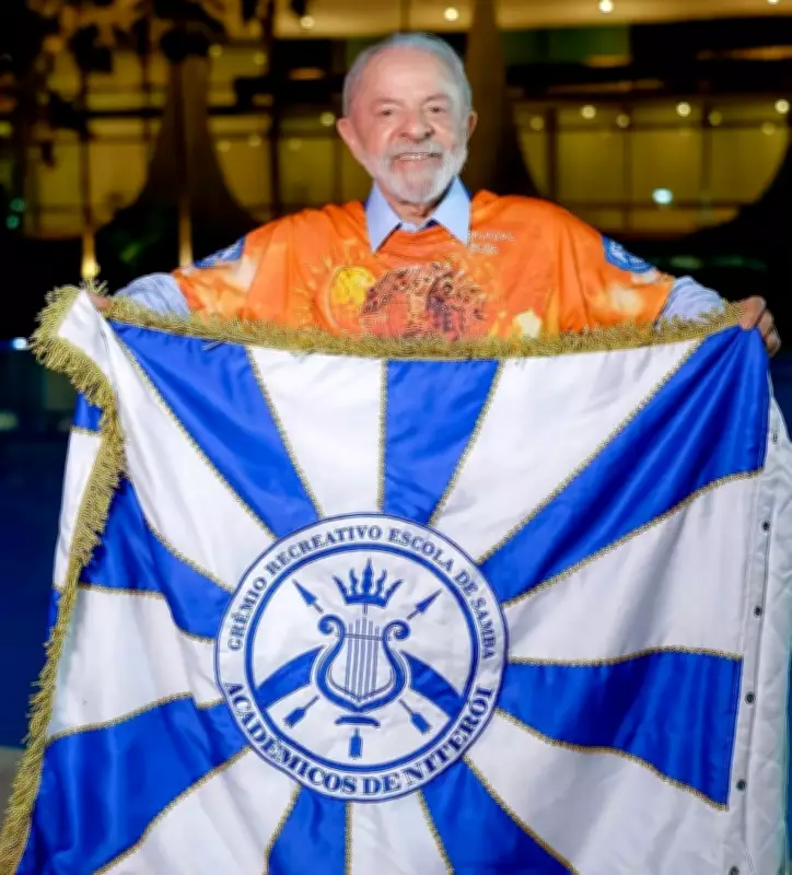 Aliados de Lula sugerem que homenagem no Carnaval deveria ser em ano sem eleição
