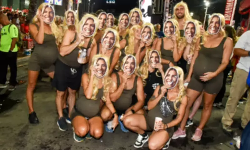 Amigos se fantasiam de 'Lore Improta grávida' em desfile com Léo Santana em Salvador