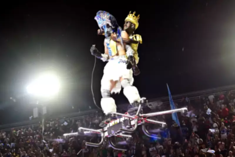 ANAC questiona Portela sobre drone tripulado na comissão de frente do Carnaval