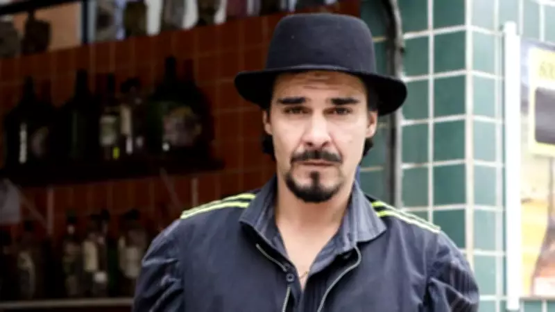 Ator André Gonçalves é furtado em Salvador e alerta sobre golpes digitais