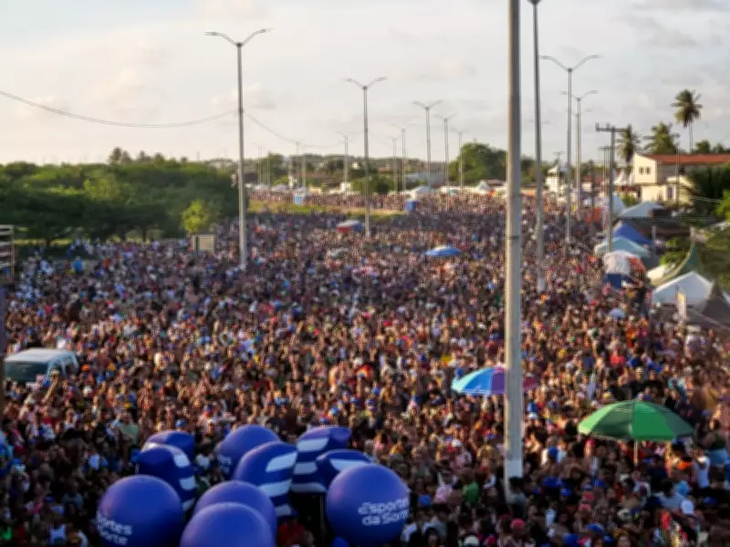 Avenida da Alegria em Natal atrai 500 mil pessoas durante o carnaval de 2026