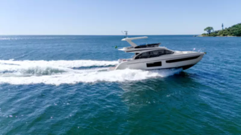 AzimutBenetti mantém liderança global em iates de luxo com receita de €1,5 bilhão