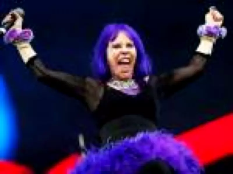 Baby do Brasil prega 'arrebatamento' durante Carnaval em Salvador