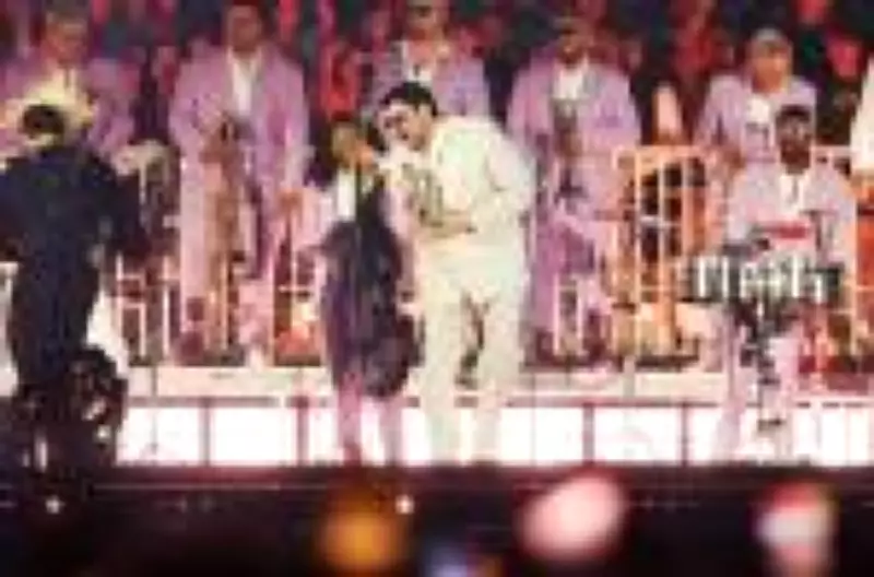 Bad Bunny incendeia orgulho latino em histórico primeiro show no Brasil