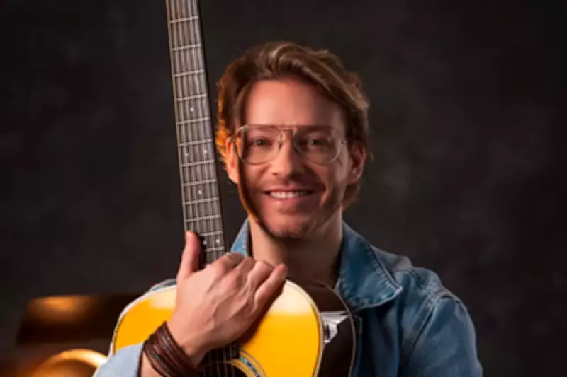 Balara: Cantor de Santos supera 7 milhões de streams e busca rosto para voz conhecida