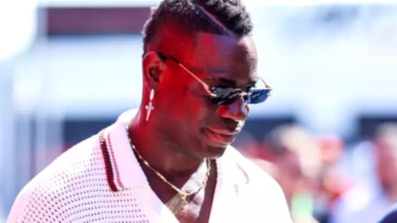 Balotelli denuncia racismo em jogo nos Emirados Árabes Unidos e cobra medidas