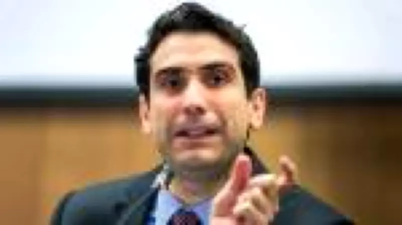 Banco Central aponta três incertezas que travam queda de juros no Brasil