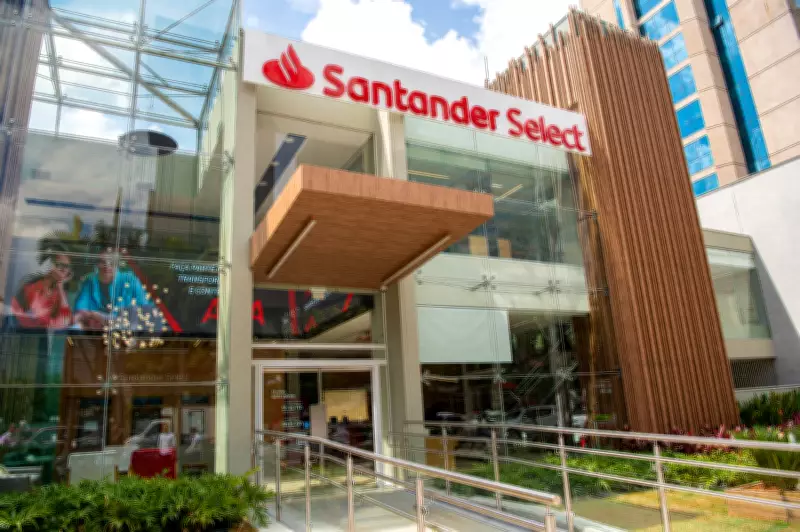 Bancos Redirecionam Estratégia para Clientes de Alta Renda em Cenário de Juros Elevados