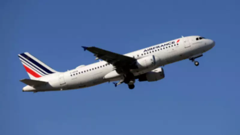 Bebê com problema cardíaco morre durante voo da Air France entre Nairóbi e Paris