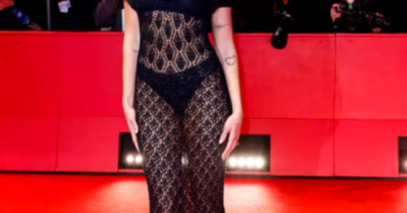 Berlinale 2026: Dua Lipa e Celebridades Ditam o Novo Glamour Editorial