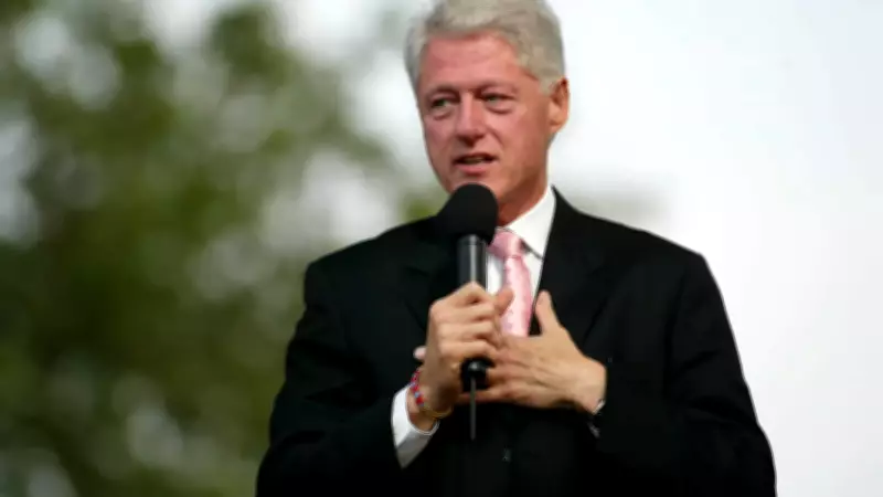 Bill Clinton Depõe no Congresso dos EUA Sobre Caso Epstein e Desafia Trump