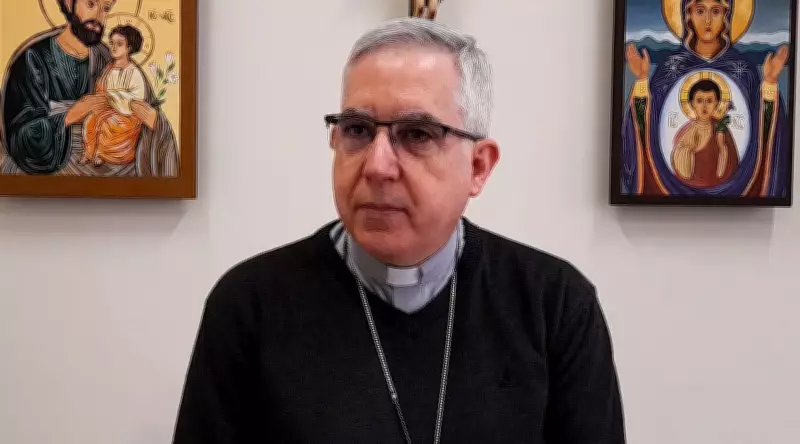 Bispo presenteia Papa Leão XIV com camisa do XV de Piracicaba em encontro histórico no Vaticano