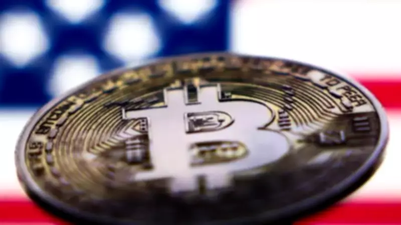 Bitcoin atinge menor valor em 15 meses, mesmo com apoio de Trump