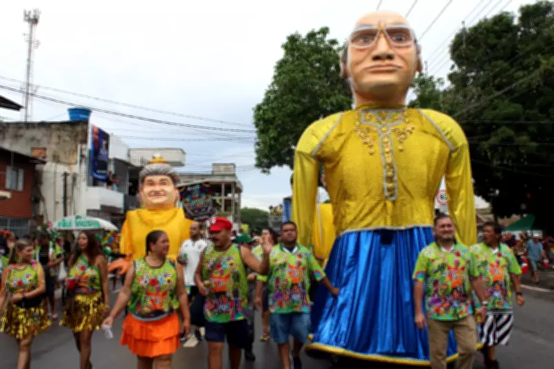 Bloco A Banda celebra 61 anos com bonecos gigantes da Seleção em Macapá
