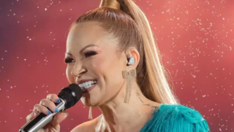 Bloco Banho de Cheiro desfila em João Pessoa com Solange Almeida e segurança reforçada