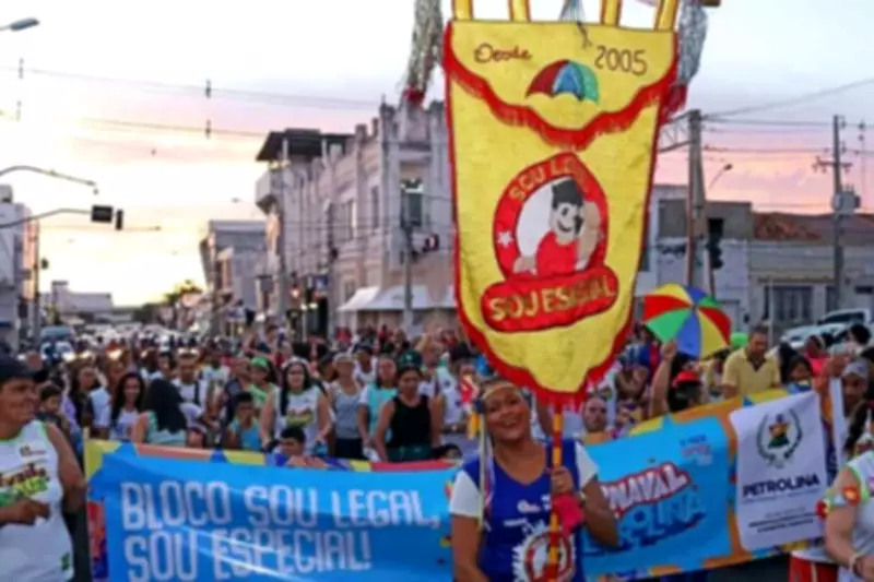 Bloco 'Sou Legal' promove inclusão no Carnaval de Petrolina com mais de 300 foliões