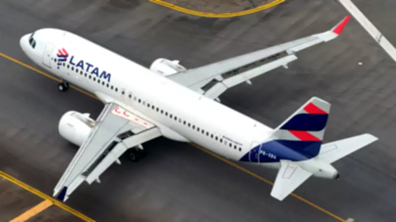 Boeing da Latam aborta decolagem em Guarulhos após superaquecimento de motor