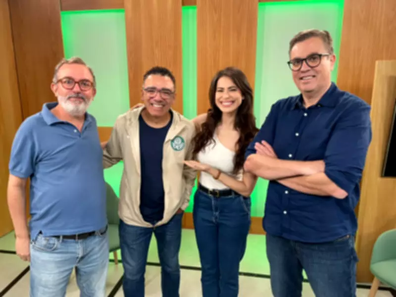 Bola Quadrada: Corinthians vence Supercopa, estaduais agitam e Simoninha comenta futebol