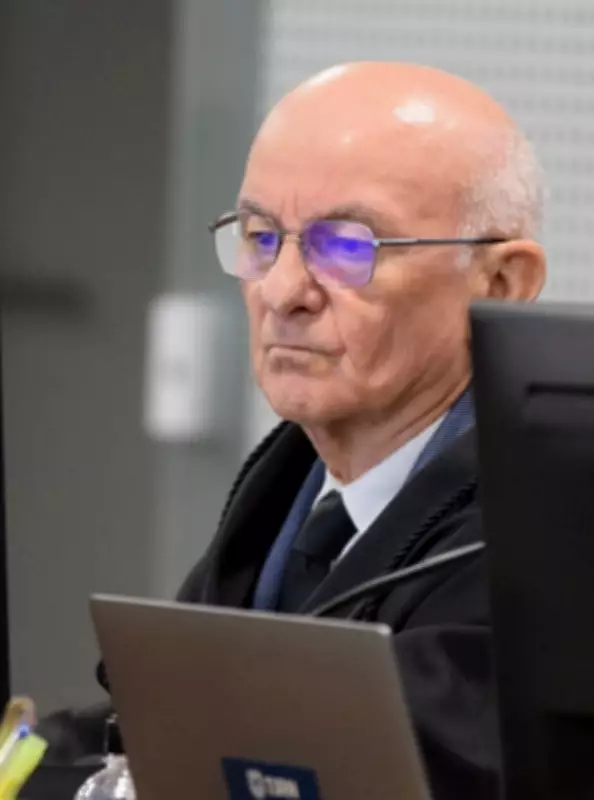 Brasil tem 53 mil servidores públicos com salários acima do teto constitucional