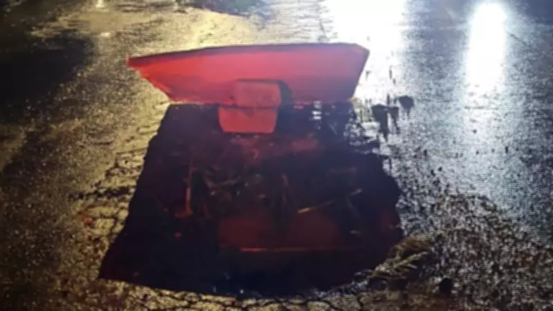 Buraco na BR-365 em Uberlândia danifica pneus de 13 veículos em uma noite