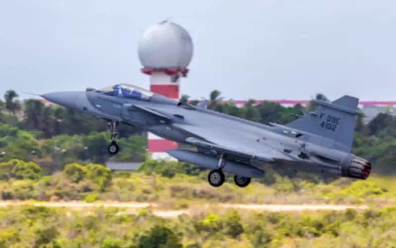 Caças suecos F-39 Gripen iniciam defesa do espaço aéreo de Brasília a partir de Anápolis