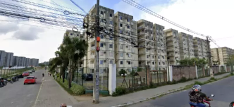 Cachorra morre após cair do 4º andar de prédio em Paulista ao se assustar com trovão