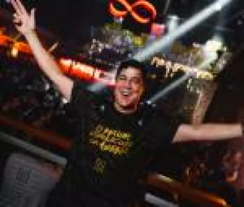 Camarote Allegria celebra 10 anos na Sapucaí com estratégia de marca e tendências